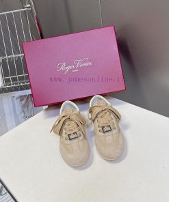 Roger Vivier's Latest German Training Shoes For Autumn And Winter Thin Soled ShoesA Treasure Th o3wapgx0