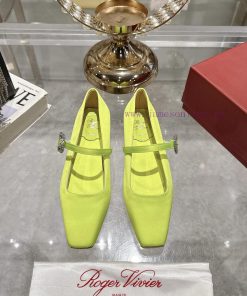 𝐑𝐨𝐠𝐞𝐫𝐕𝐢𝐯𝐢 * RV 25ss New Single Shoe With A Straight Strap And Double Diamond Buckle Showing Off ugpvr311