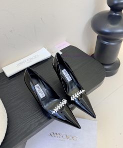 Jimmy Choo Embeds A Round Luster Into The ToeShine Your Charm With Your Outfit Shining Every Mo 5cjlvcm9