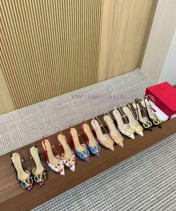 Fashion Denim Valentino. Valentino Large V-button Sandals ㊙️ The Latest Series Of Genuine Produ h3wsdgc8