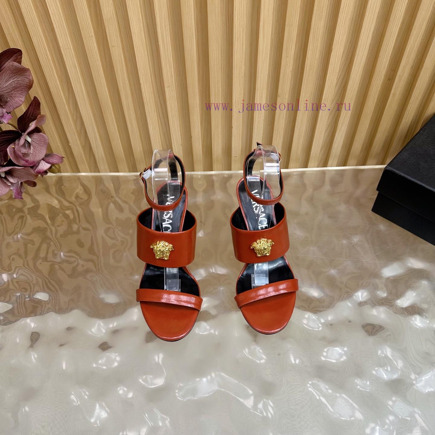 Versace 2025 Spring/Summer New Waterproof Platform Thick Bottom Simultaneous Release——————————— 8jenxkrj - Image 5