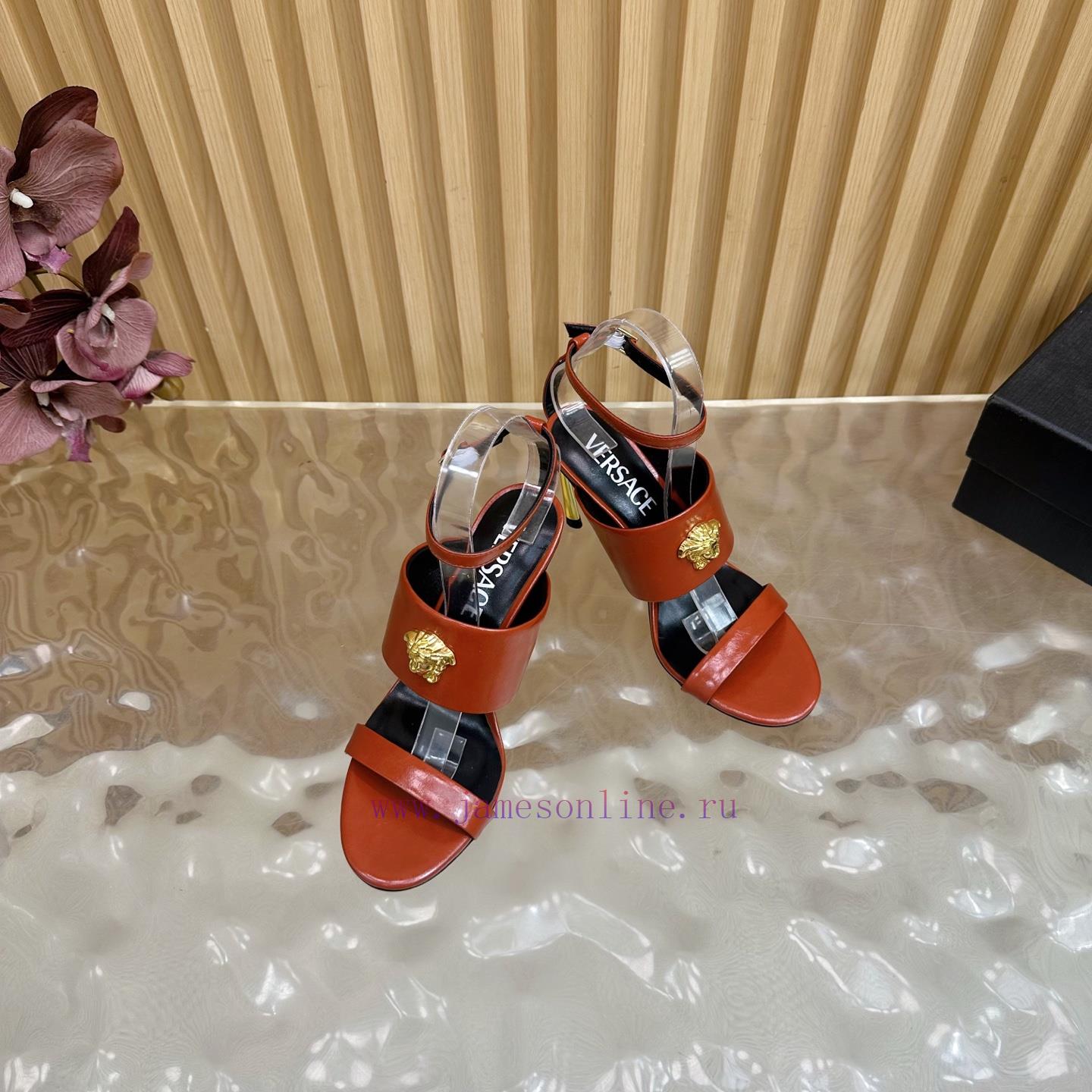 Versace 2025 Spring/Summer New Waterproof Platform Thick Bottom Simultaneous Release——————————— 8jenxkrj - Image 8
