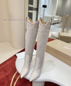 ️25Aw Fashion Show Classic Boots Inspired By The Wilderness Of The West Are Hand Sewn From Impo 359p0dkv