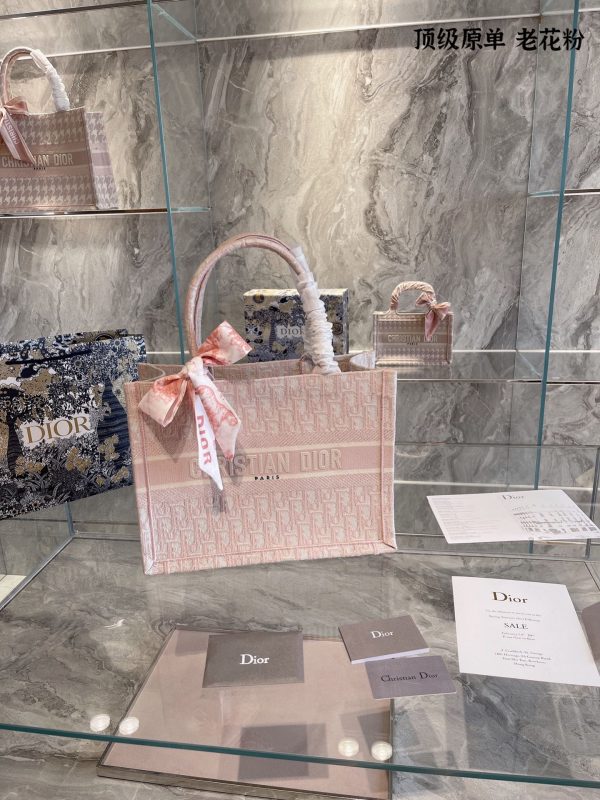 Christian Dior Bag 61